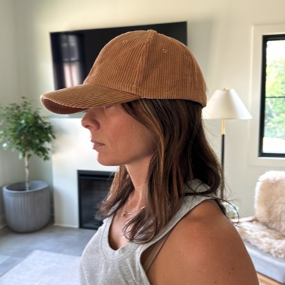 Tan corduroy baseball cap - Picture 5 of 5